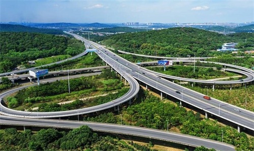和龙钢筋套筒应用于高速公路